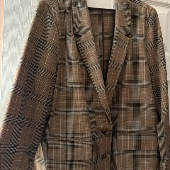 Old Navy Tan and Black Plaid Blazer - Picture 2 of 4